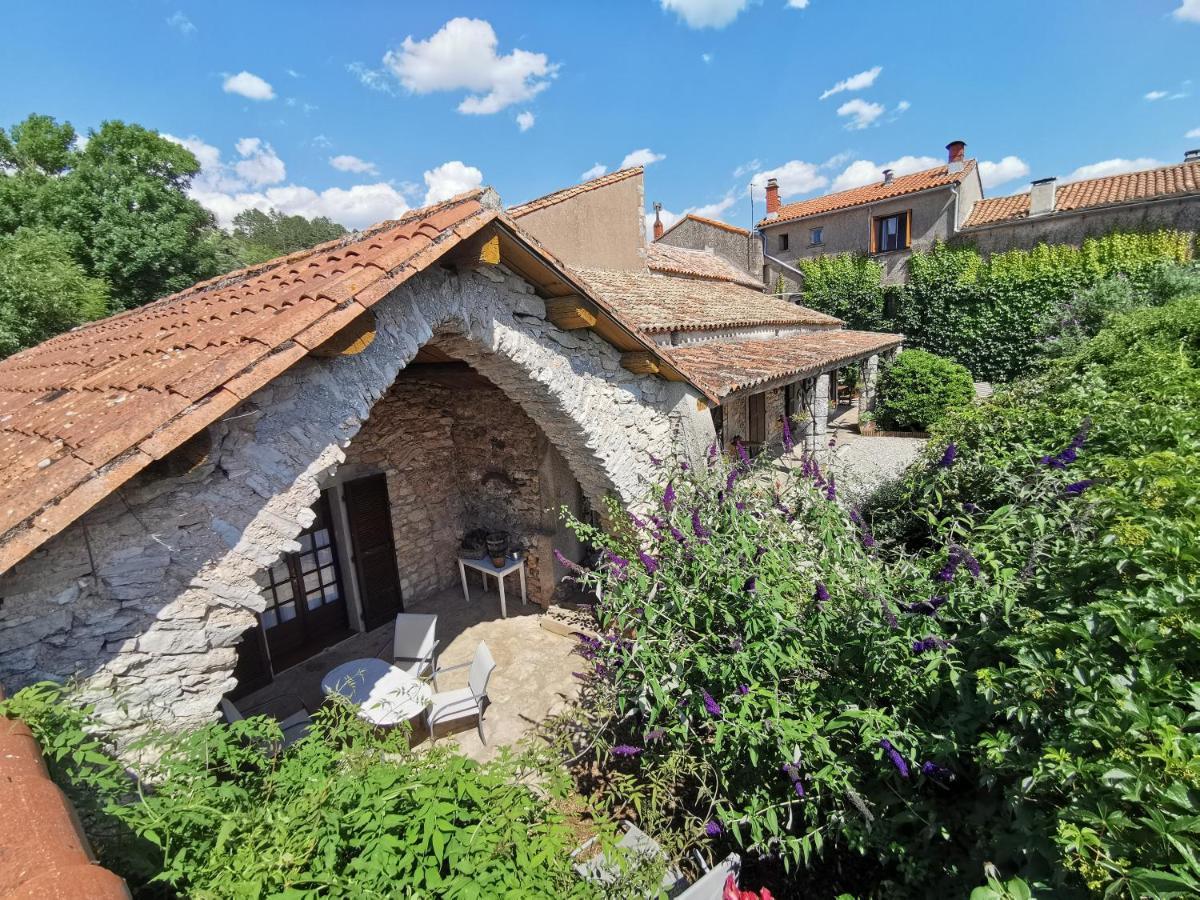 Bed and Breakfast Le Barry Du Grand Chemin Le Caylar Exterior foto