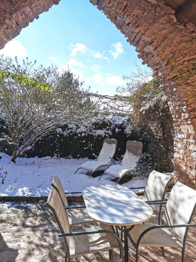 Bed and Breakfast Le Barry Du Grand Chemin Le Caylar Exterior foto