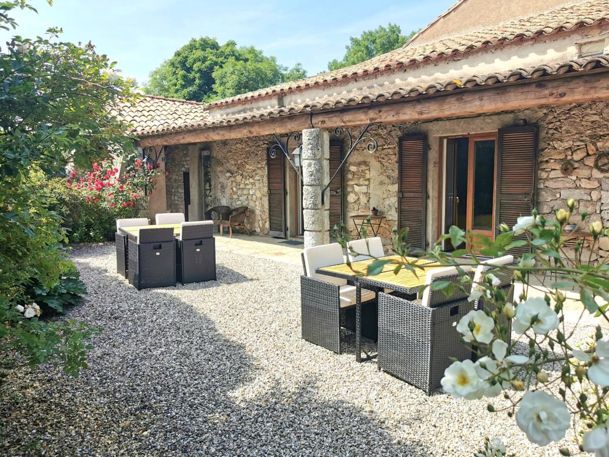 Bed and Breakfast Le Barry Du Grand Chemin Le Caylar Exterior foto