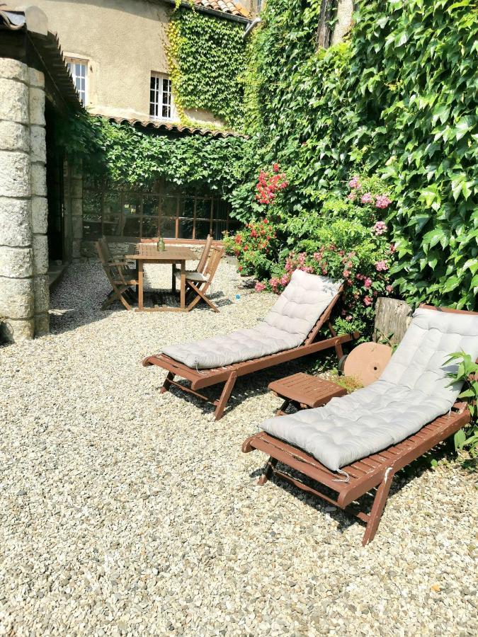 Bed and Breakfast Le Barry Du Grand Chemin Le Caylar Exterior foto