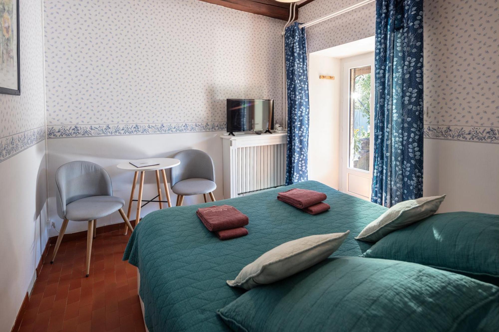Bed and Breakfast Le Barry Du Grand Chemin Le Caylar Exterior foto