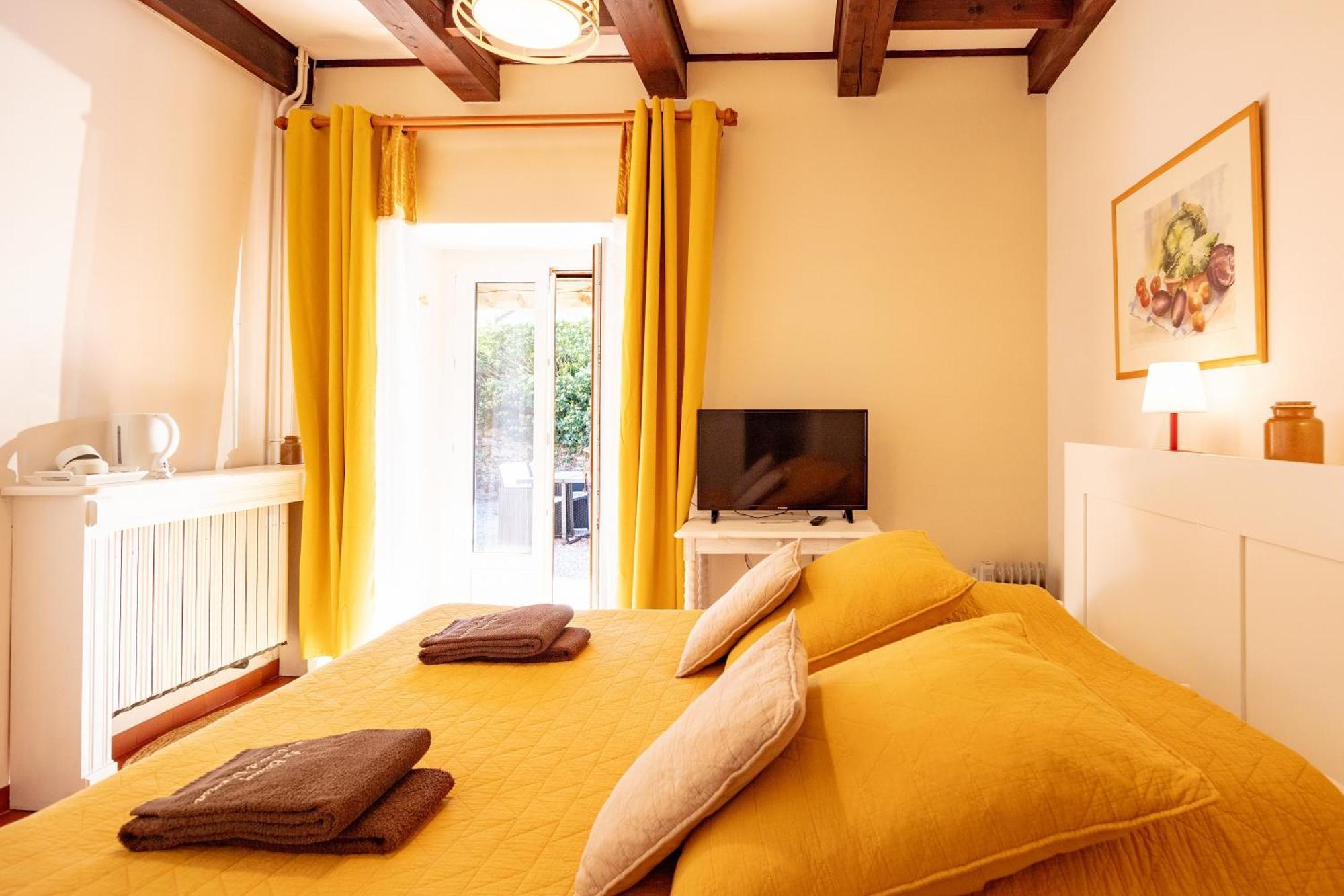 Bed and Breakfast Le Barry Du Grand Chemin Le Caylar Exterior foto