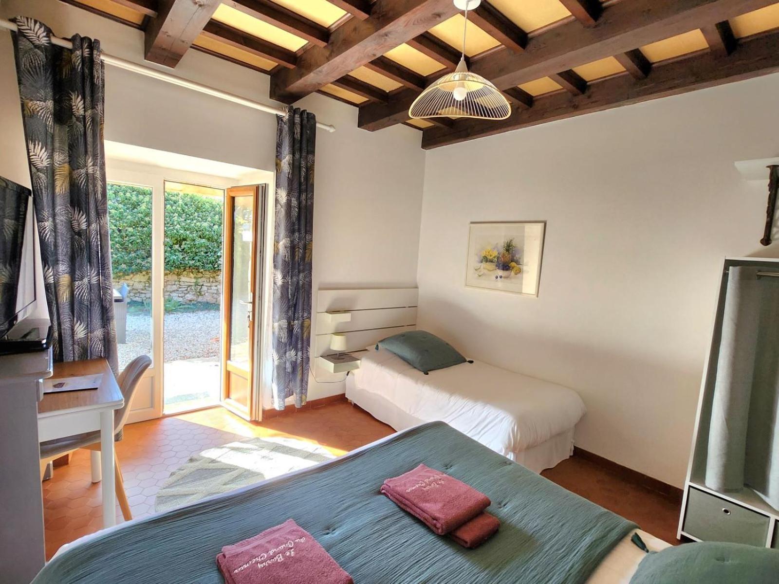 Bed and Breakfast Le Barry Du Grand Chemin Le Caylar Exterior foto